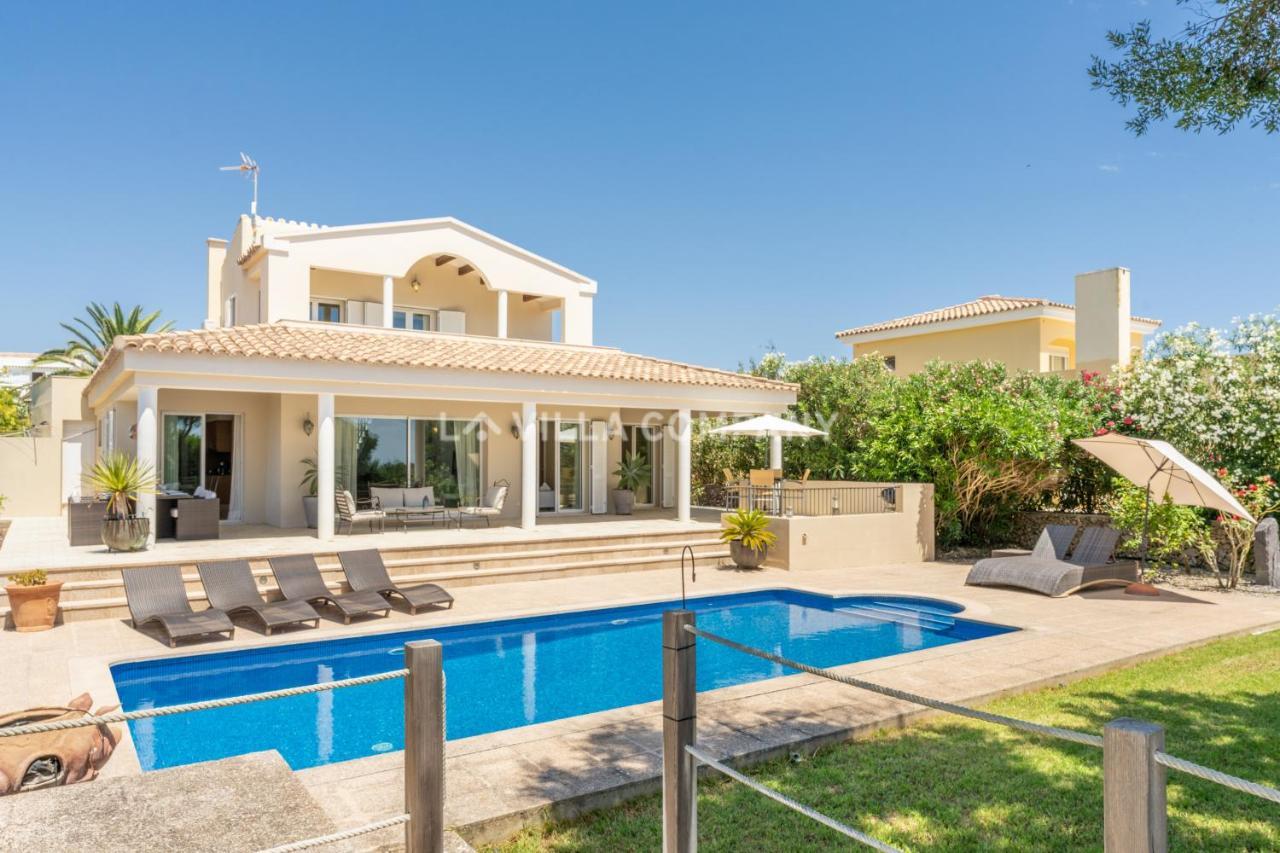 Villa Mala Bay 마혼 외부 사진