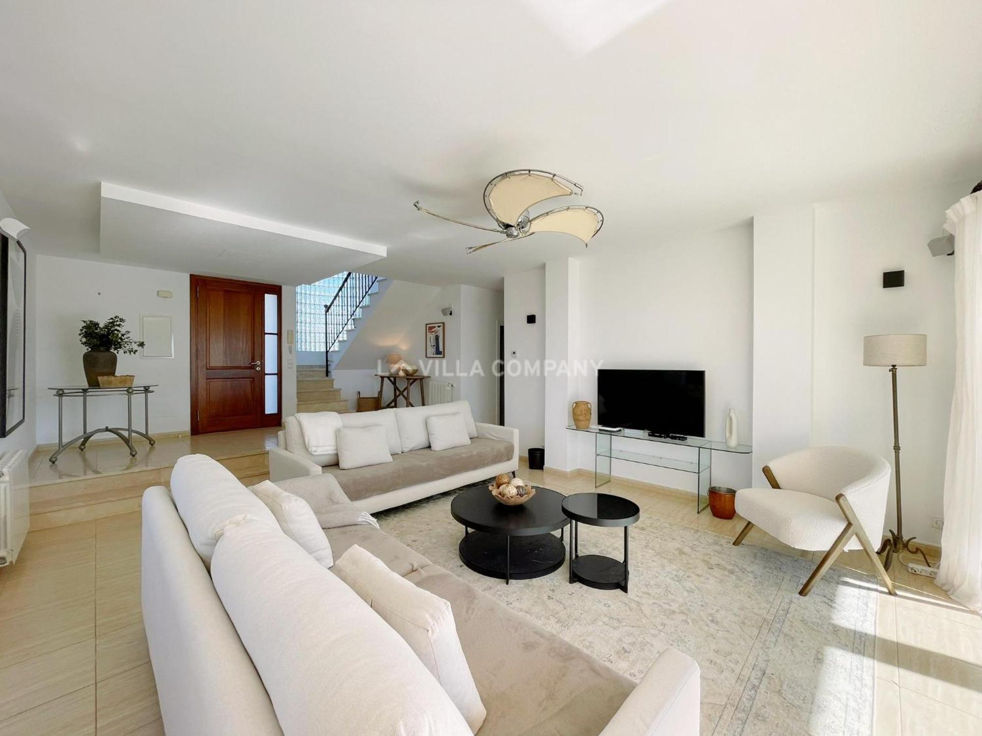 Villa Mala Bay 마혼 외부 사진